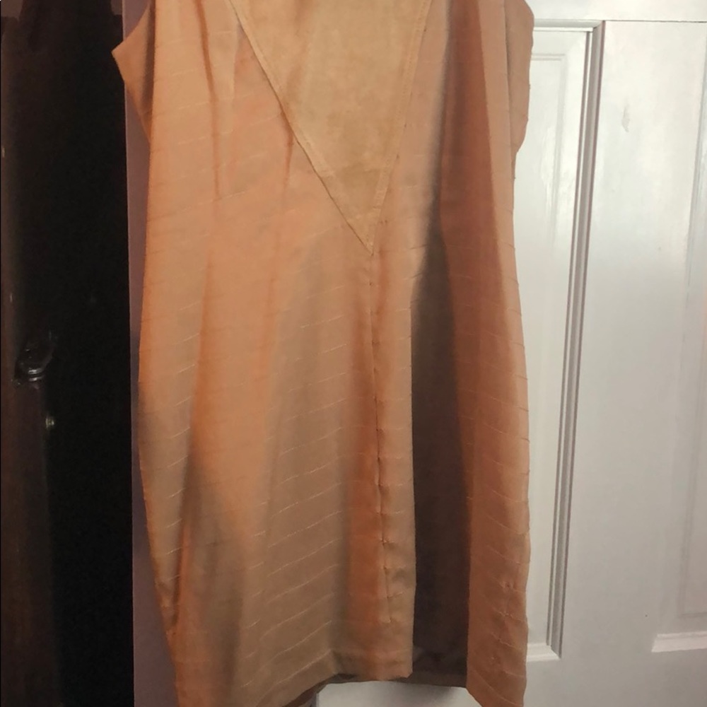 Dress - Picture 5 of 7